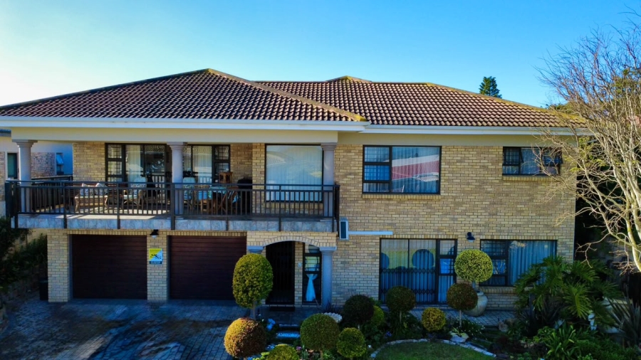 4 Bedroom Property for Sale in Fraaiuitsig Western Cape